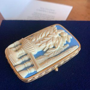 Estee Lauder Garden Cameo Youth Dew Solid Perfume (Holiday 2008) New in Box